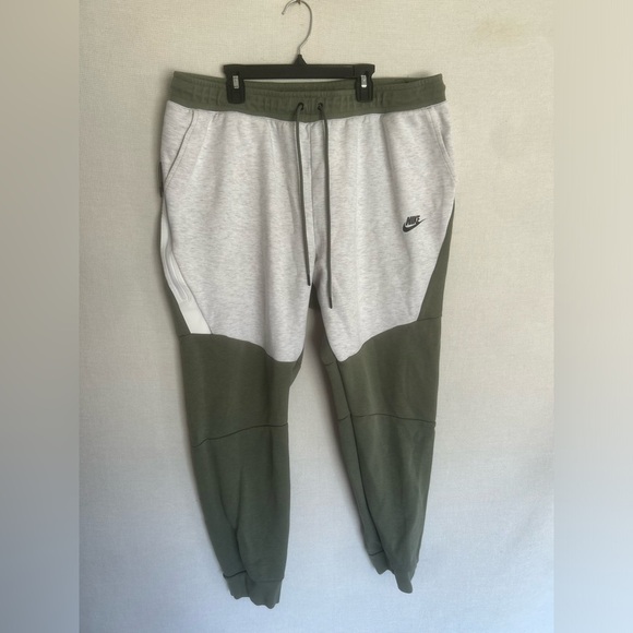Men’s Nike tech fleece jogger sweats - Picture 2 of 7